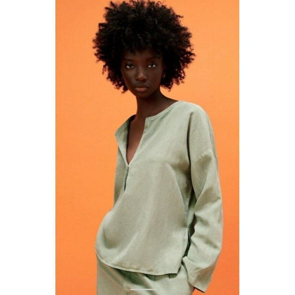 Zara flowy blouse round collar v neck long cuffed Sleeve lyocell 80% 20%linen XL